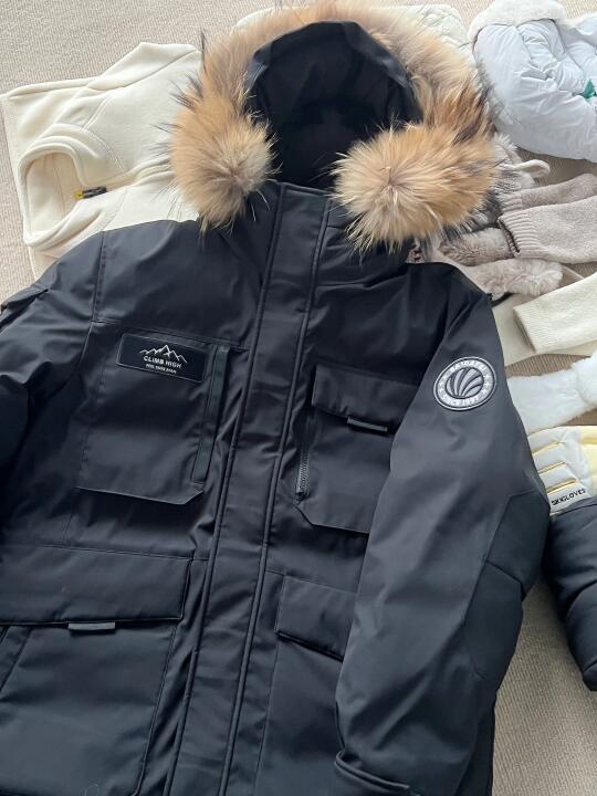 哈尔滨冬季旅游保暖穿搭攻略:从羽绒服到雪地靴详解