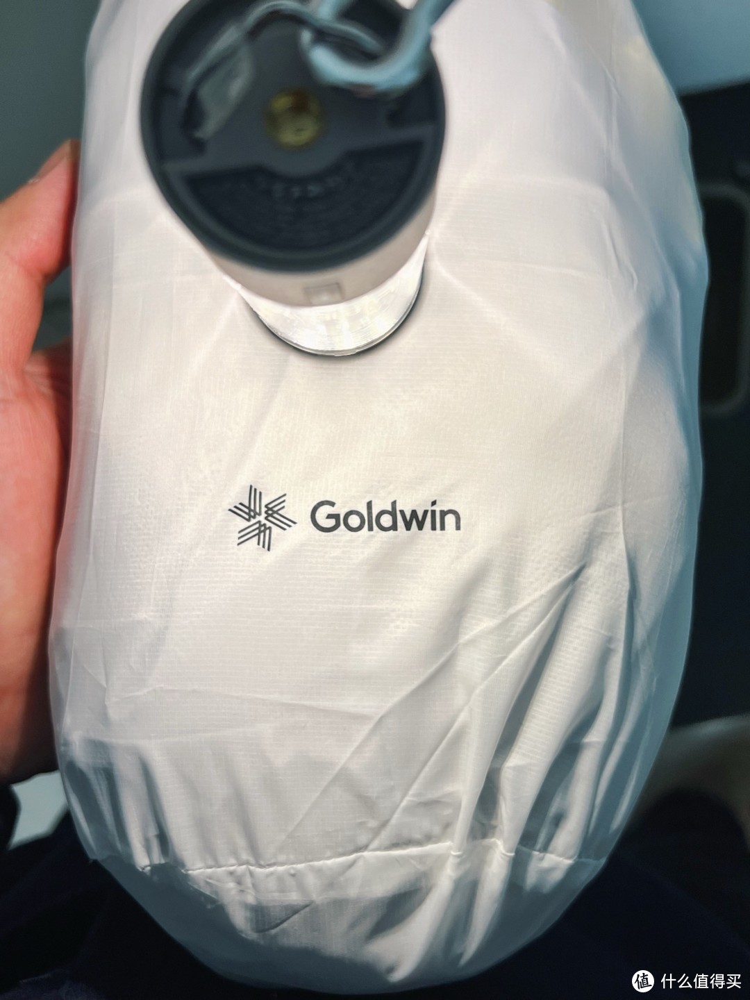 goldwin轻量冲锋衣,轻和薄都有了!